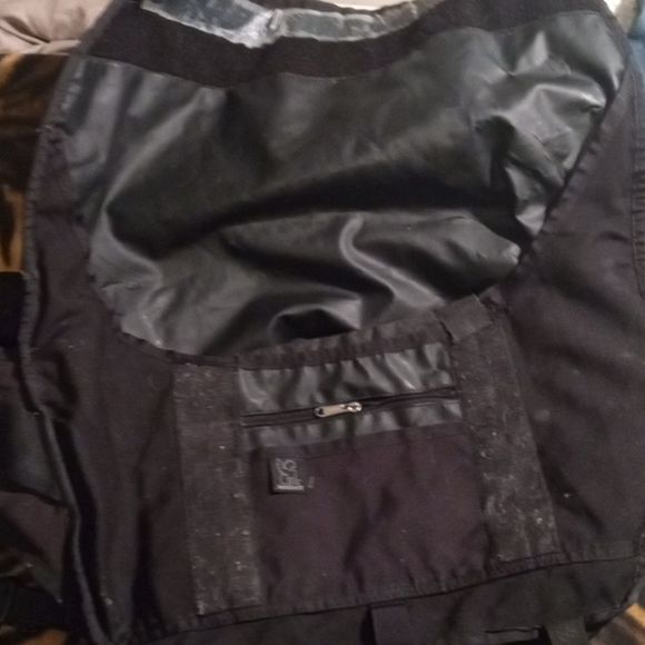 Chrome ® Messanger Bag - Picture 3 of 6